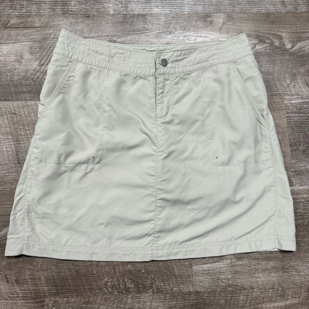 Columbia Light Cream Women's Skort - Classic Casual Style